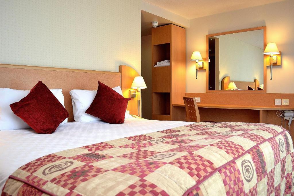 Days Hotel 3*